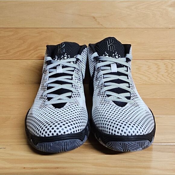 Nike Kyrie 1 BHM Size 10 Black History Month White Black Dark Grey 718820-100 main image 11